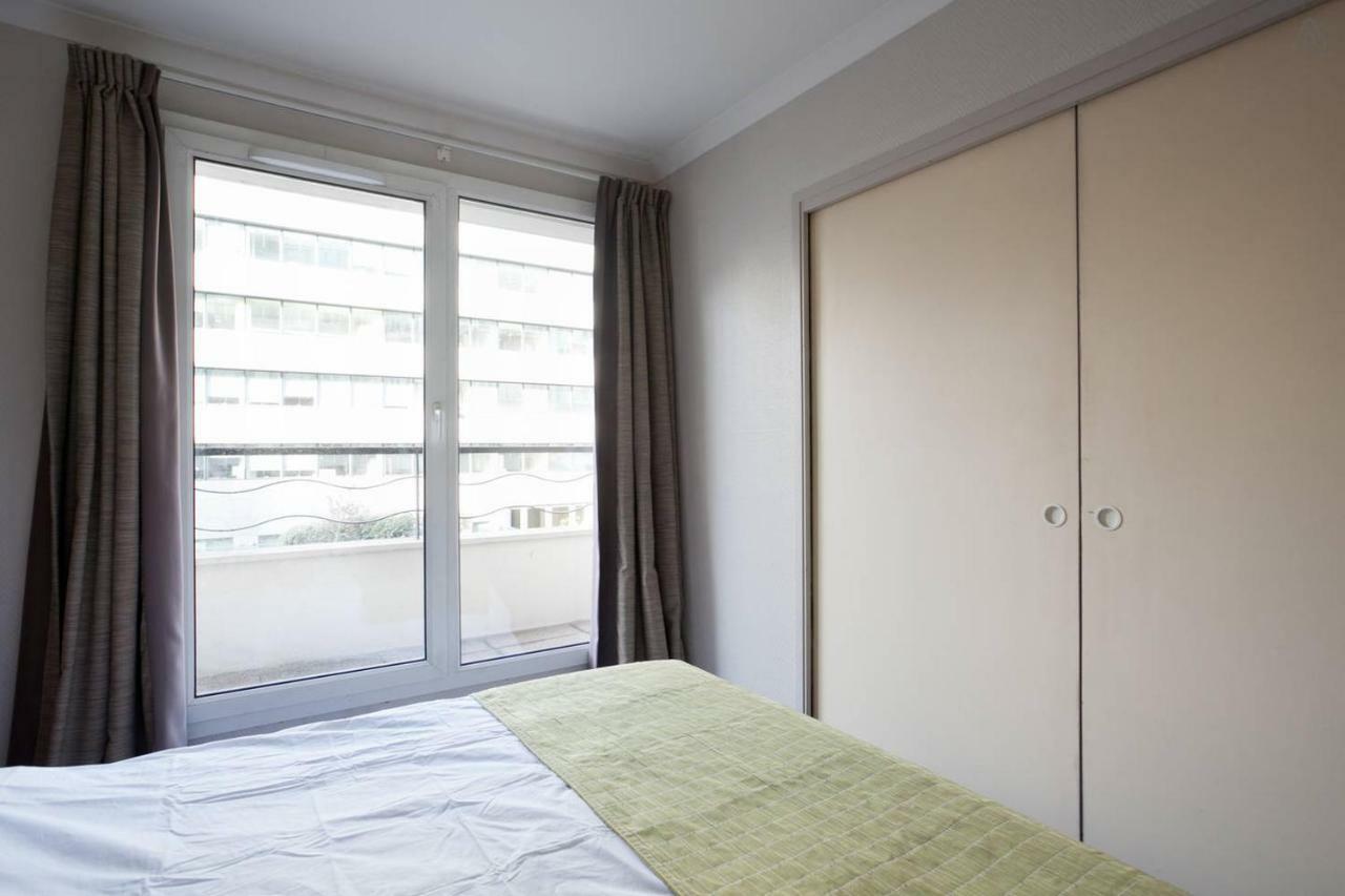 Aparthotel Paris 15 Porte De Versailles อิซซีเลมูลิโนต์ ภายนอก รูปภาพ